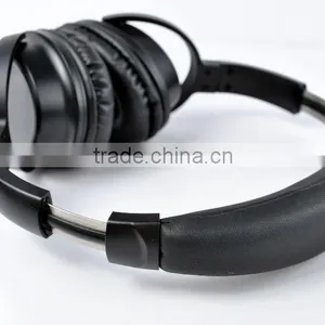 Professional Heavy Bass Wired Stereo Headphone From China Factory thumbnail-2