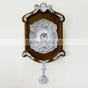 Wooden Round Wall Clock With Pewter Decorative Folower thumbnail-1