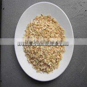 Top Grade Natural Garlic Flake thumbnail-5
