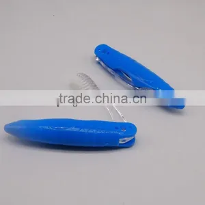 High Quality Foldable Toothbrush Easy to Carry for Travelling Portable Toothbrush thumbnail-1