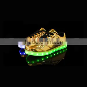 Wholesale Fashion Gold/silver Adults LED Shoes/LED Light up Shoes/LED Flashing Sneaker/luminous LED Light Sport Shoes thumbnail-1