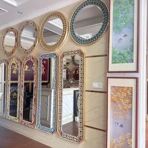 Hualun Guanse Factory Custom Large Wood Frame Mirror Luxury Decorative Mirror for Middle East Hotel Project Bulk Order thumbnail-5