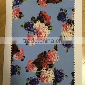 Floral Pattern Fabric in 100% Cotton thumbnail-1
