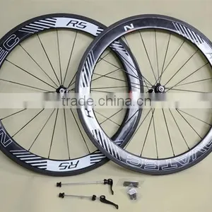 Light Weight Carbon Racing Bike Wheels 700c thumbnail-2