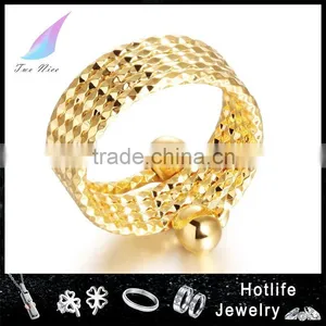 Shalwar Kameez Design for Men Saudi Arabia Yellow Gold Ring Patterns thumbnail-1