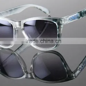 Sunglasses for Men and Women thumbnail-1