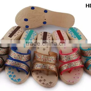 Summer Season and New Style Women Fashion Outdoor Flat Comfatable Slipper for Women 2016 thumbnail-1