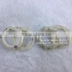Wholesale Plastic Eyelets Rings With Small Plastic Inside Fashion Rings for Curtains thumbnail-3