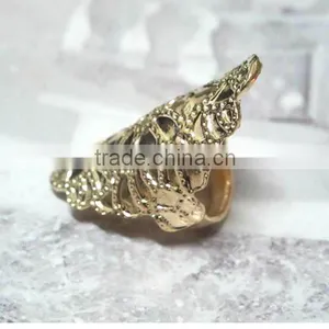 Punk Metal Carved Flower 3 Colors Retro Design Rings thumbnail-5
