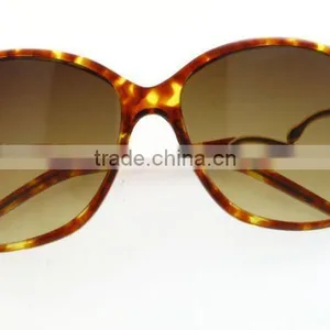 Sunglasses520s thumbnail-1