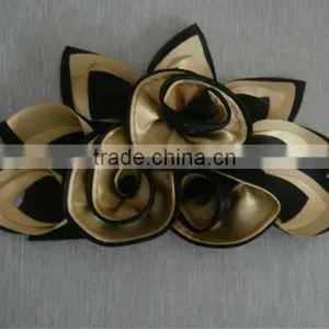Pin Fabric Flowers thumbnail-1