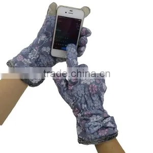 Touch Friendly Waterproof Warm Gloves thumbnail-1
