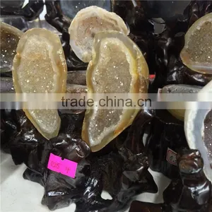Natural Heart Shaped Two Pieces Agate Crystal Geode Small Sized Ornaments thumbnail-4