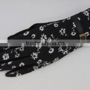 Cold Weather Resistant AB Grade Colorful Gloves thumbnail-6