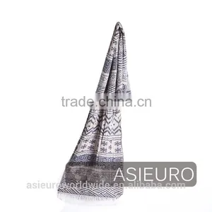 Fashion Jacquard Snowflake Scarf With Fringes, BSCI AND SEDEX thumbnail-1