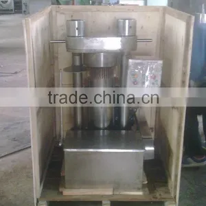 High Quality Cold Pressing Oil Press Machine/olive Oil Extraction Machine thumbnail-3