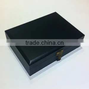 Black Leather Jewelry Showcase Collection thumbnail-4