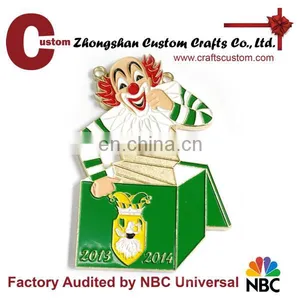 Top Sell Factory Price Newest Product 2016 Custom Sports Souvenir Medal thumbnail-3