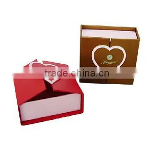Foldable Paper Gift Box thumbnail-1