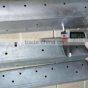 Hot Rolled Steel Angle Bar With Punched Holes thumbnail-3