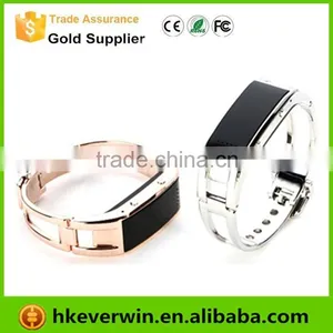 Smart Bluetooth Bracelet D8 With Camera Remote Control and Sleep Management thumbnail-2