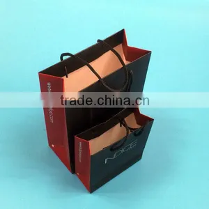 Printing Paper Bag in China, Cmyk Color, 350gsm C1S Paper With Film Lamination thumbnail-5