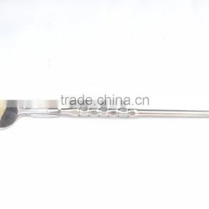 Ergonomically Designed Handles Provide Maximum Comfort and Optimal Performance. thumbnail-1