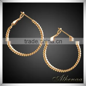 Top Design Fashion Jewelry Manufacturer Brass Charm Simple Gold Earring Designs for Women thumbnail-1