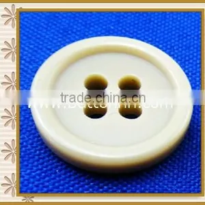 Elegant 20L Resin 4 Hole Button for Shirt thumbnail-1