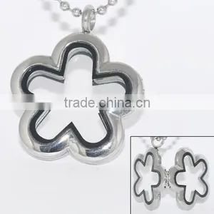 Floating Locket Pendant thumbnail-3