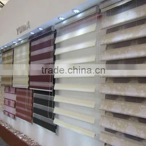 YUMA Peacock Shade Roman Blind thumbnail-1