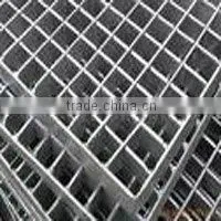Steel Stair Tread thumbnail-1