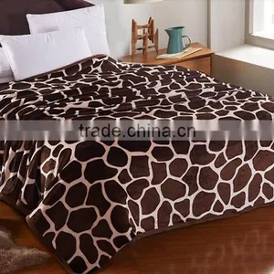 Super Soft Leopard Print Flannel Fleece Blanket thumbnail-2
