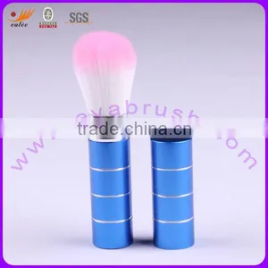 Beautiful Design Retractable Synthetic Hair Cosmetic Brush thumbnail-1