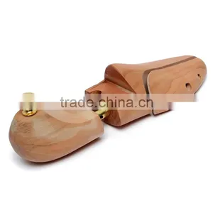 2016 New Arrival Best Price 1 Pair Wooden Shoes Tree Stretcher Shaper Keeper EU 35-46/US 5-12/UK 3-11.5 thumbnail-4