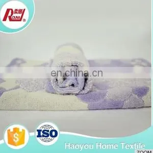 Color Changing Bath Mat thumbnail-4