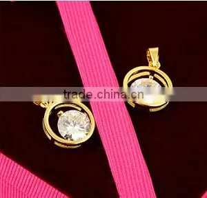 Wholesale Charm Necklace Circle Gold Necklace Popular Pendant Necklace thumbnail-2