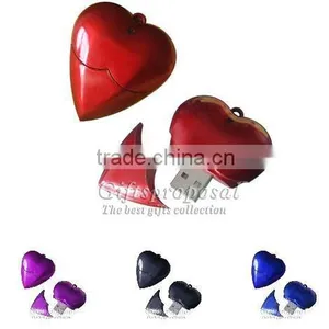 Red Heart Shape 4GB USB Flash Memory Drive Disk thumbnail-1