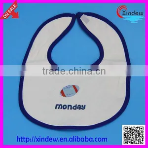 Baby's Week Set Bib 24X20cm With Hook and Loop thumbnail-1