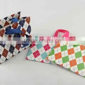 Foldable Gift Bag With Diamond Pattern/ Shopping Bag thumbnail-3