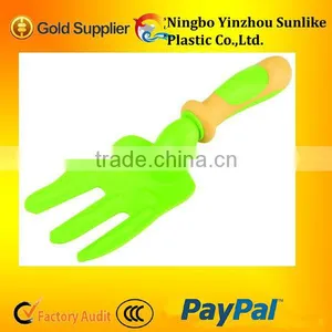 Plastic Cartoon pp Garden Shovel thumbnail-1
