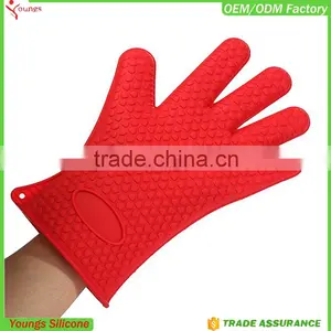 Customize Silicone Massage Glove Kitchen Glove FDA Soft Red Oven Gloves thumbnail-2