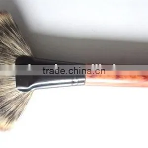 Beauty Tools Sweeping Fan Brush Bristle Hair Large Powder Brush thumbnail-1