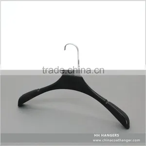 15.5" Plastic Coat Suit Hanger With Logo Printing and Squre Hook for Garment thumbnail-2