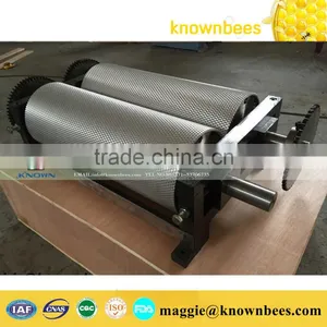 Beeswax Foundation Sheet Embossing Machine With Roller Length 650mm thumbnail-5