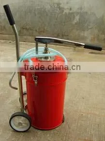 Electric Grease / Oil Pump thumbnail-4