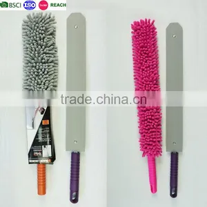 Flexible Dusting Wand With Microfiber Sleeve thumbnail-1