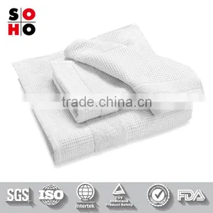 Small Size White Disposable Face Towel thumbnail-1