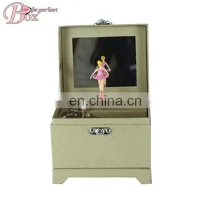 Mini Fancy Music Box With a Dancing Ballerina thumbnail-1