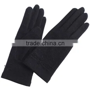 Beaded Lady Winter Gloves thumbnail-3